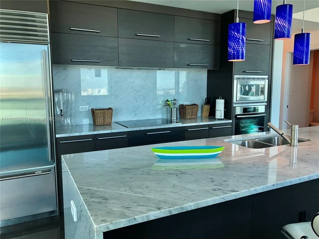 900 Biscayne Blvd # 3012, Miami FL 33132