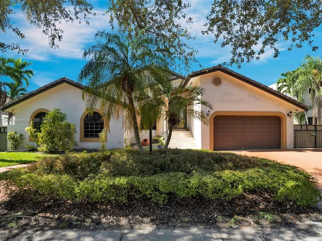 8240 NW 163rd St, Miami Lakes FL 33016