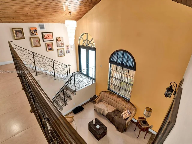 8240 NW 163rd St, Miami Lakes FL 33016