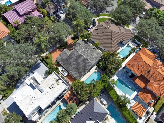 8240 NW 163rd St, Miami Lakes FL 33016