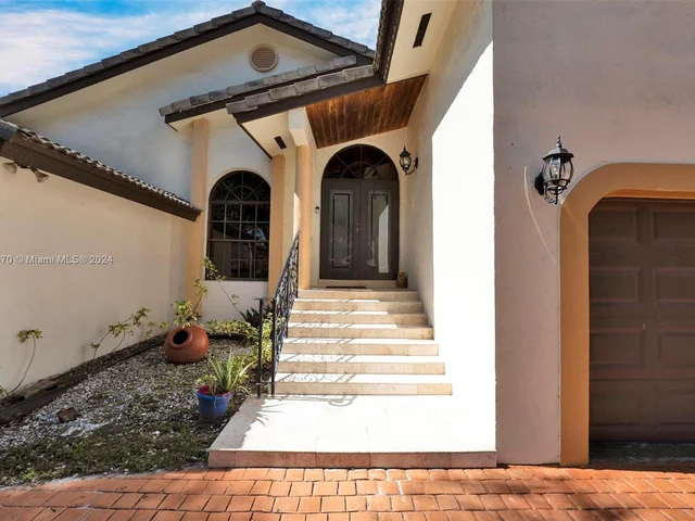 8240 NW 163rd St, Miami Lakes FL 33016
