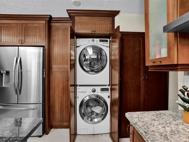 8240 NW 163rd St, Miami Lakes FL 33016