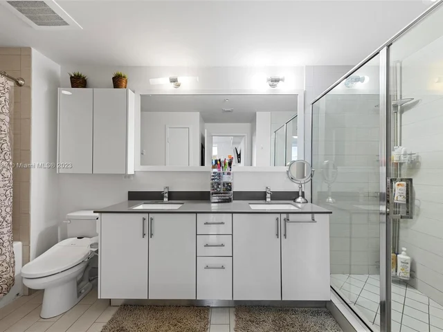 999 SW 1st Ave # 2306, Miami FL 33130