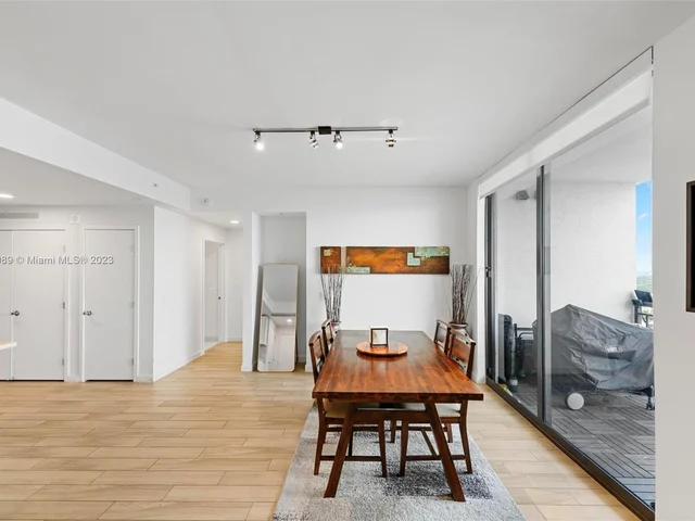 999 SW 1st Ave # 2306, Miami FL 33130