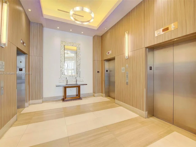 999 SW 1st Ave # 2306, Miami FL 33130