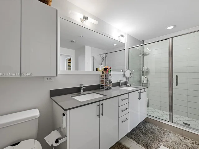 999 SW 1st Ave # 2306, Miami FL 33130