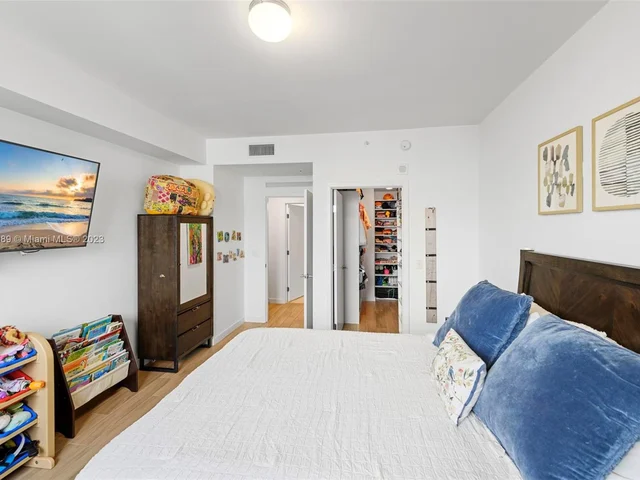 999 SW 1st Ave # 2306, Miami FL 33130