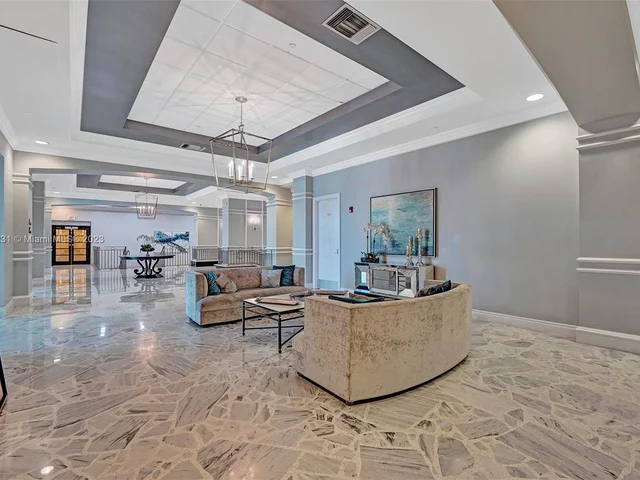 2501 S Ocean Dr, Hollywood FL 33019