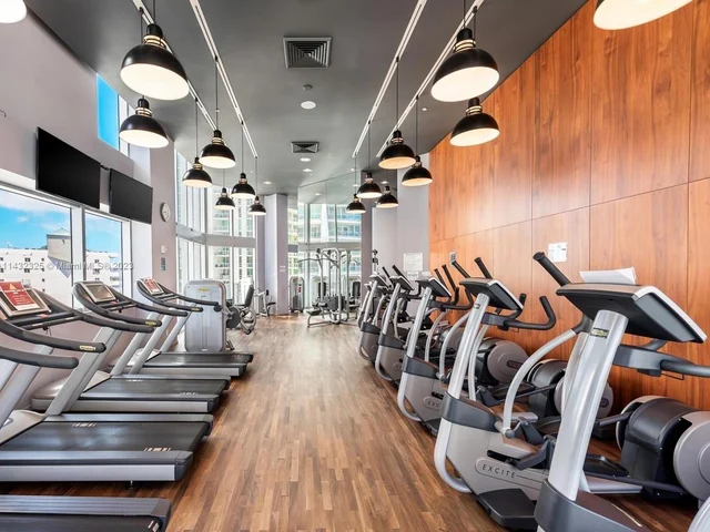 1300 Brickell Bay Dr # 1802, Miami FL 33131