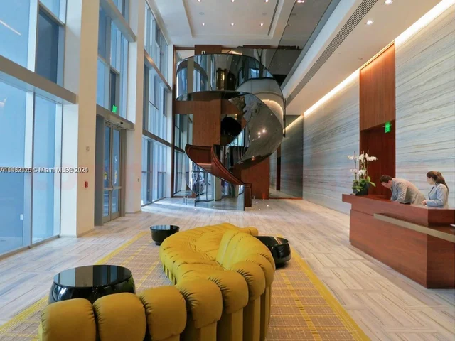 1300 Brickell Bay Dr # 1802, Miami FL 33131