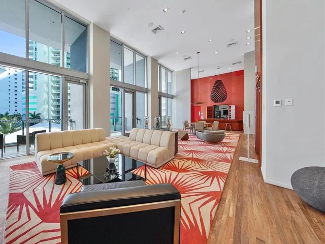 1300 Brickell Bay Dr # 1802, Miami FL 33131