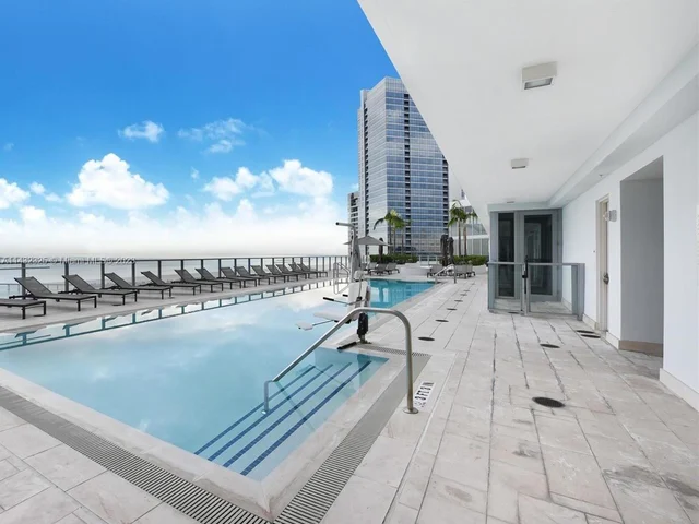 1300 Brickell Bay Dr # 1802, Miami FL 33131