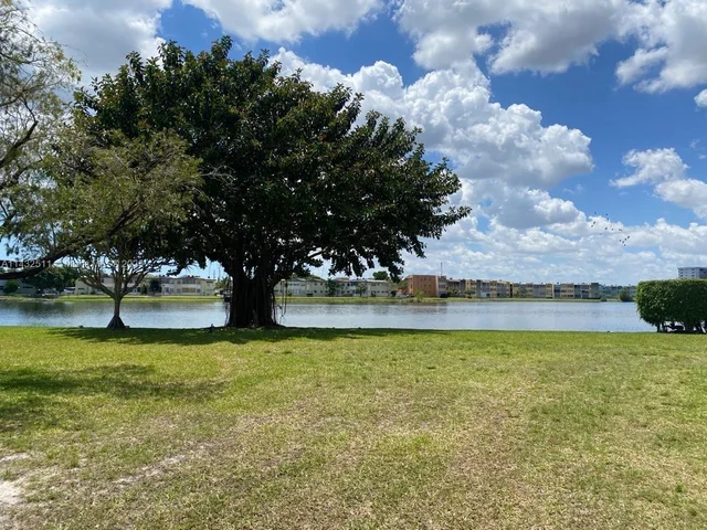 1750 NE 191st St # 2, Miami FL 33179