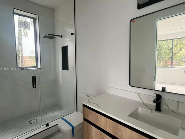 2730 SW 17th Ave, Miami FL 33133