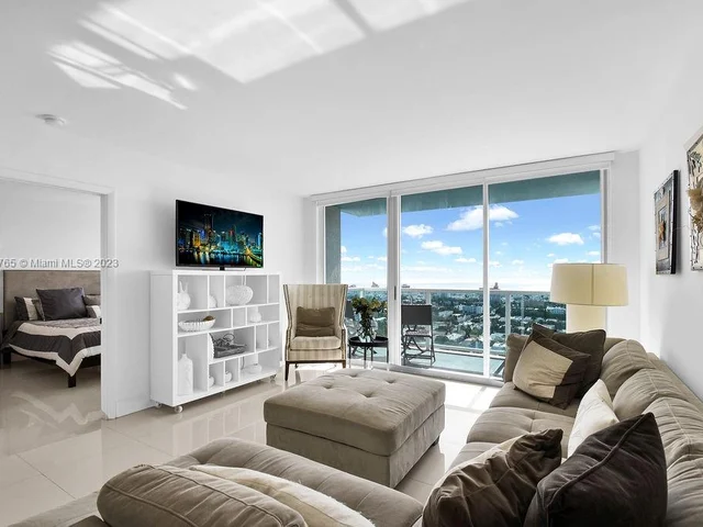650 West Ave # 2710, Miami Beach FL 33139