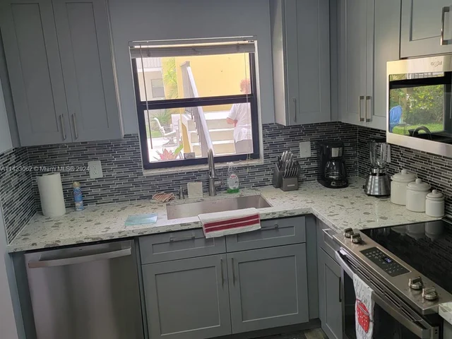 524 Osprey Dr # 10B, Delray Beach FL 33444