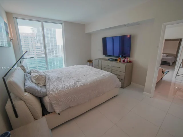 950 BRICKELL BAY DR # 3506, Miami FL 33131
