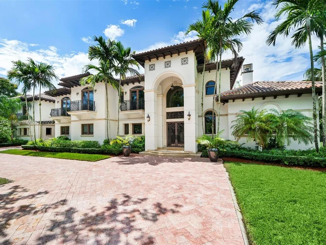 5950 SW 111th St, Pinecrest FL 33156