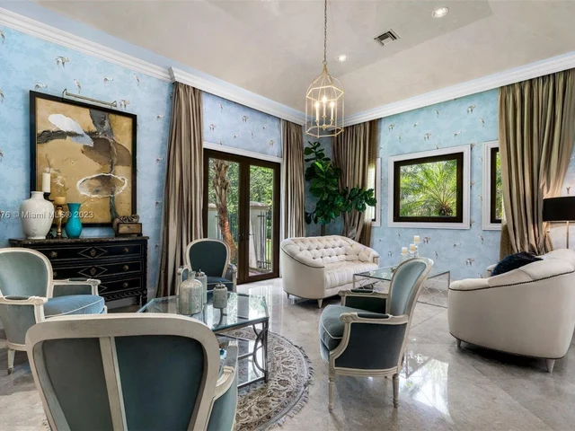 5950 SW 111th St, Pinecrest FL 33156