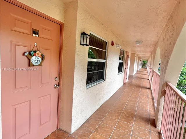 1105 Bahama Bnd # B2, Coconut Creek FL 33066