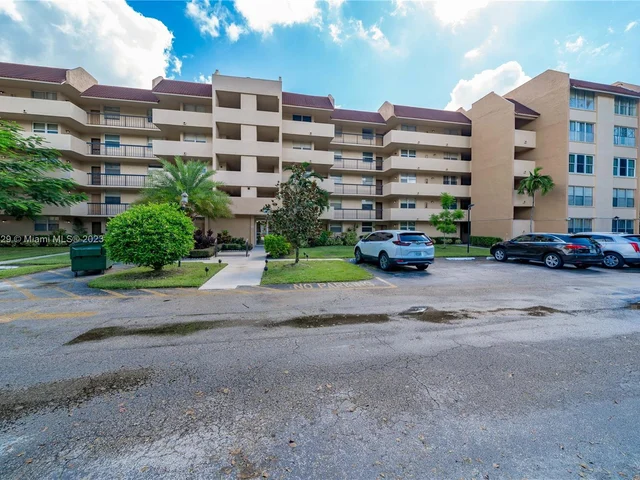 3651 Environ Blvd # 556, Lauderhill FL 33319