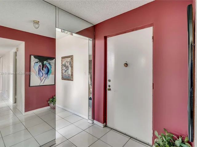 3651 Environ Blvd # 556, Lauderhill FL 33319