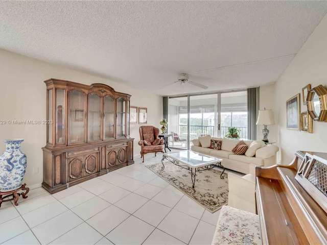 3651 Environ Blvd # 556, Lauderhill FL 33319