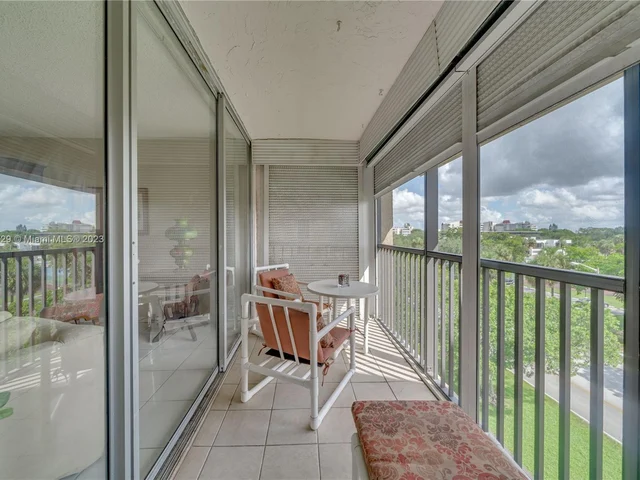 3651 Environ Blvd # 556, Lauderhill FL 33319