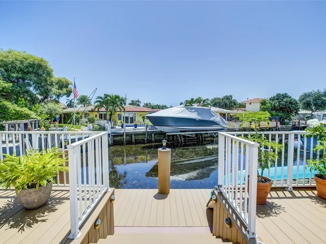 1060 NE 26th Ave, Pompano Beach FL 33062