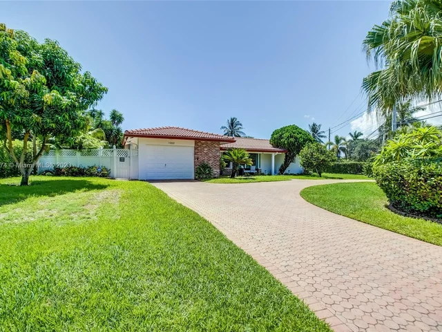 1060 NE 26th Ave, Pompano Beach FL 33062