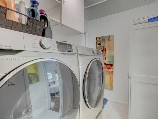 1060 NE 26th Ave, Pompano Beach FL 33062