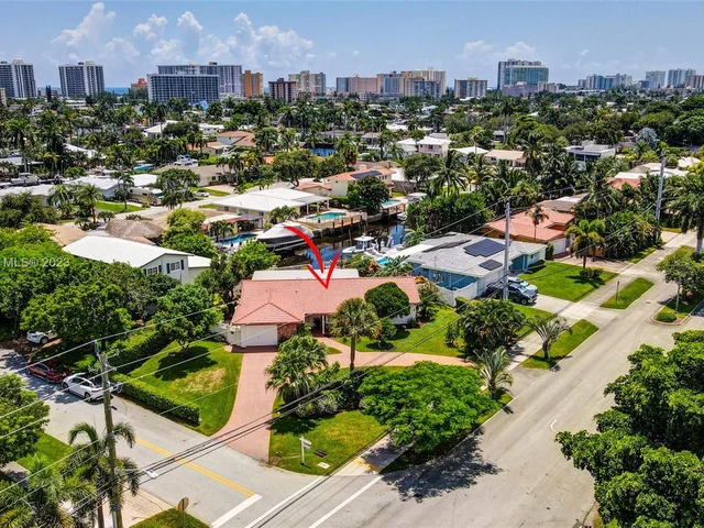 1060 NE 26th Ave, Pompano Beach FL 33062