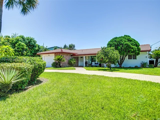 1060 NE 26th Ave, Pompano Beach FL 33062