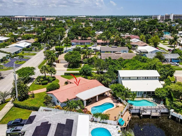 1060 NE 26th Ave, Pompano Beach FL 33062