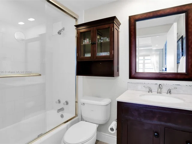 9100 W Bay Harbor Dr, Bay Harbor Islands FL 33154