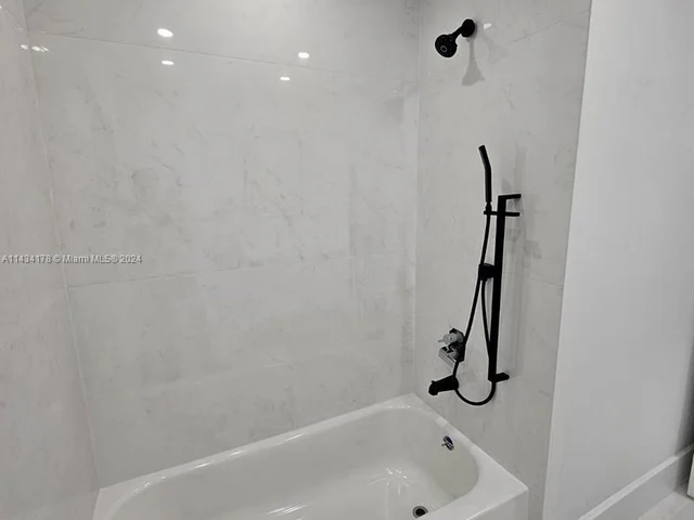 2051 NE 210th St, Miami FL 33179