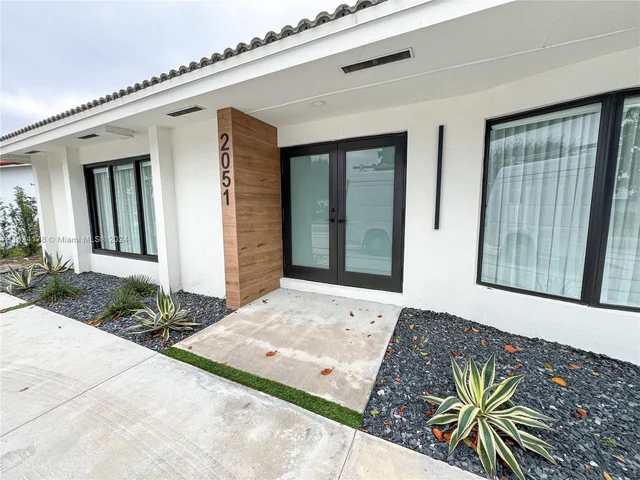 2051 NE 210th St, Miami FL 33179