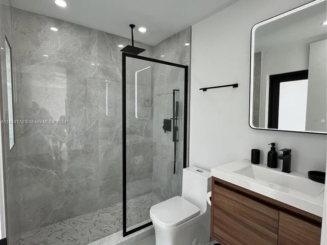 2051 NE 210th St, Miami FL 33179