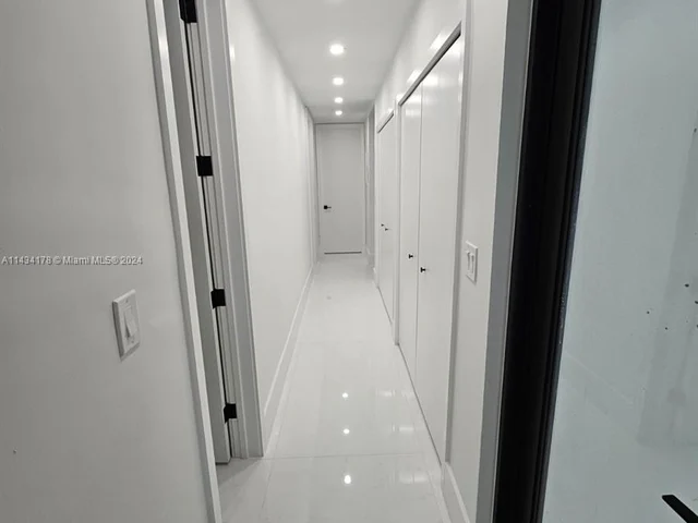 2051 NE 210th St, Miami FL 33179