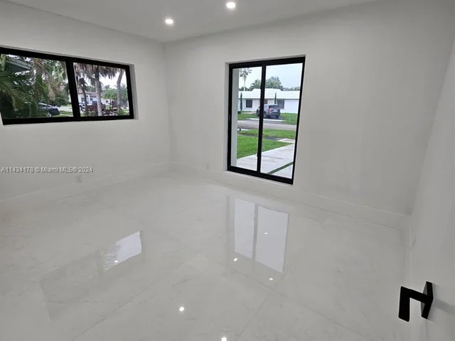 2051 NE 210th St, Miami FL 33179