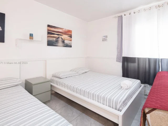 1021 Euclid Ave # 4, Miami Beach FL 33139