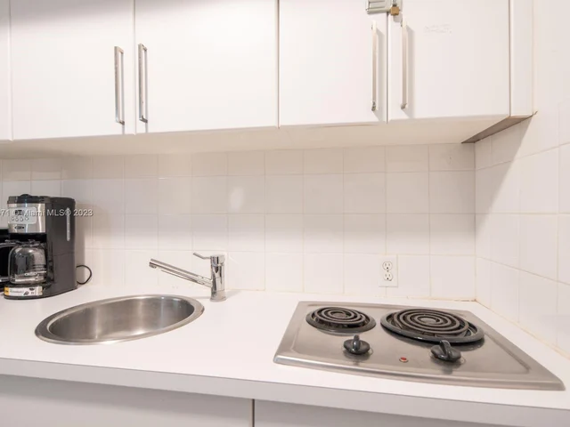 1021 Euclid Ave # 4, Miami Beach FL 33139