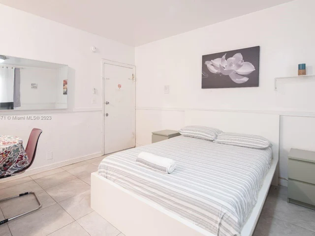 1021 Euclid Ave # 4, Miami Beach FL 33139