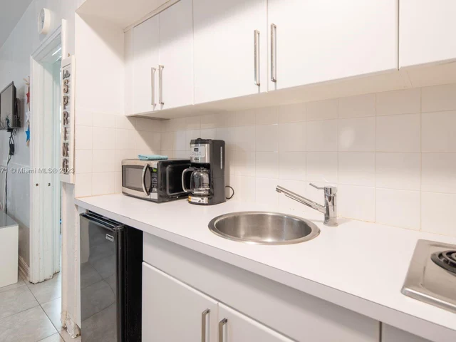 1021 Euclid Ave # 4, Miami Beach FL 33139