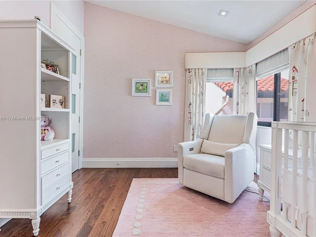 2000 S Bayshore Dr # 43, Miami FL 33133