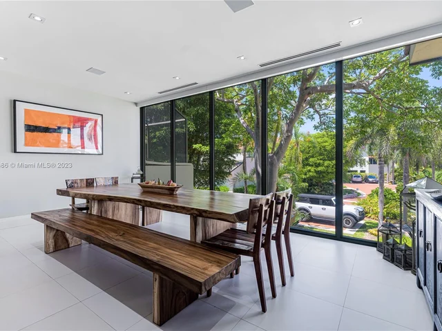 2000 S Bayshore Dr # 43, Miami FL 33133