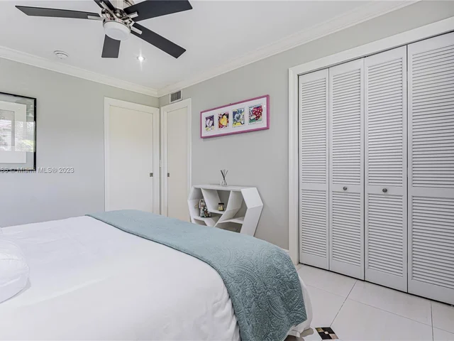 2000 S Bayshore Dr # 43, Miami FL 33133