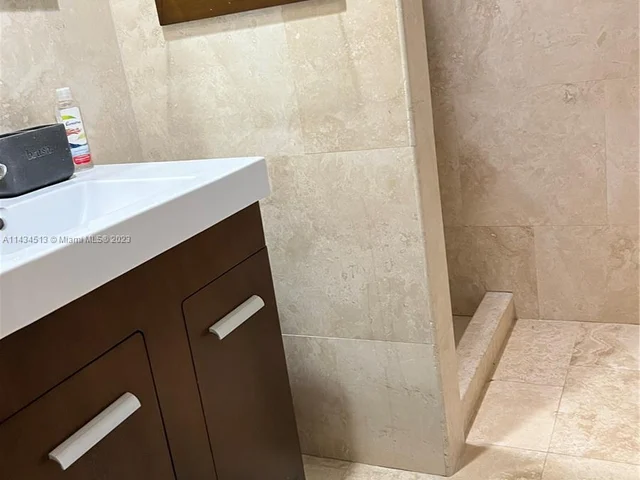 4001 S Ocean Dr, Hollywood FL 33019