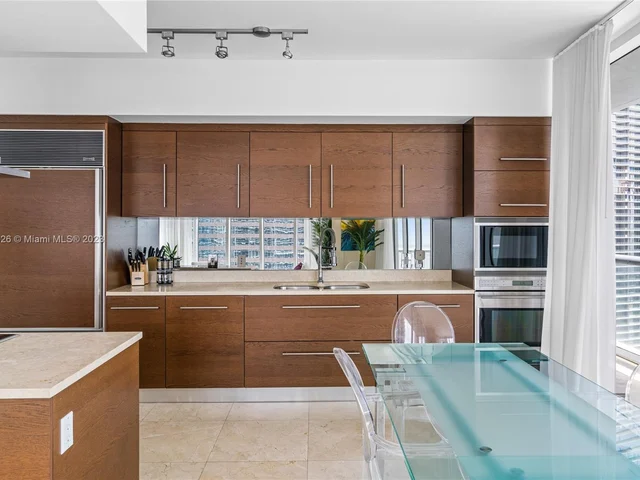 485 Brickell Ave # 2610, Miami FL 33131