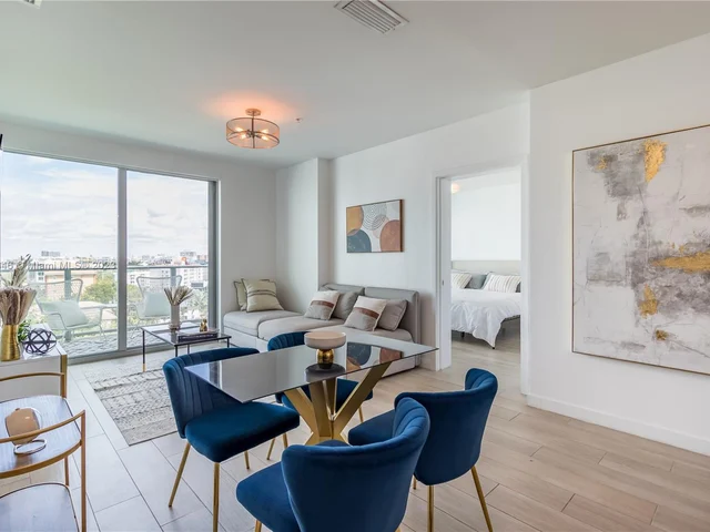 1600 SW 1 Ave # 810, Miami FL 33129